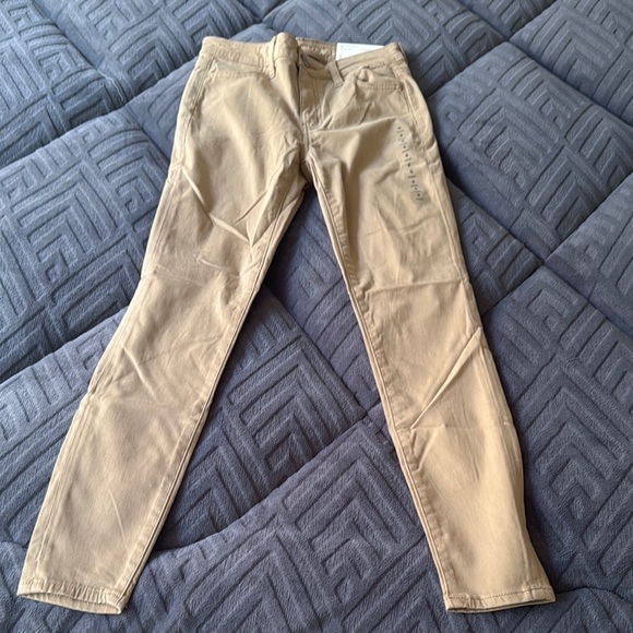 American Eagle Outfitters - Beige High-Rise Jegging - Picture 2 of 6